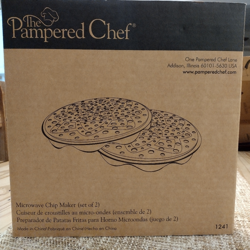 Pampered Chef Microwave Chip Maker - Retired
